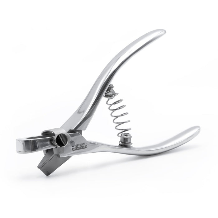 Jeffers Ear Notching Tool for Livestock - C6E3 - Medium 'V' (½" at base) - Adjustable - 7